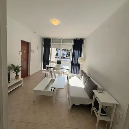 En Apartment *
